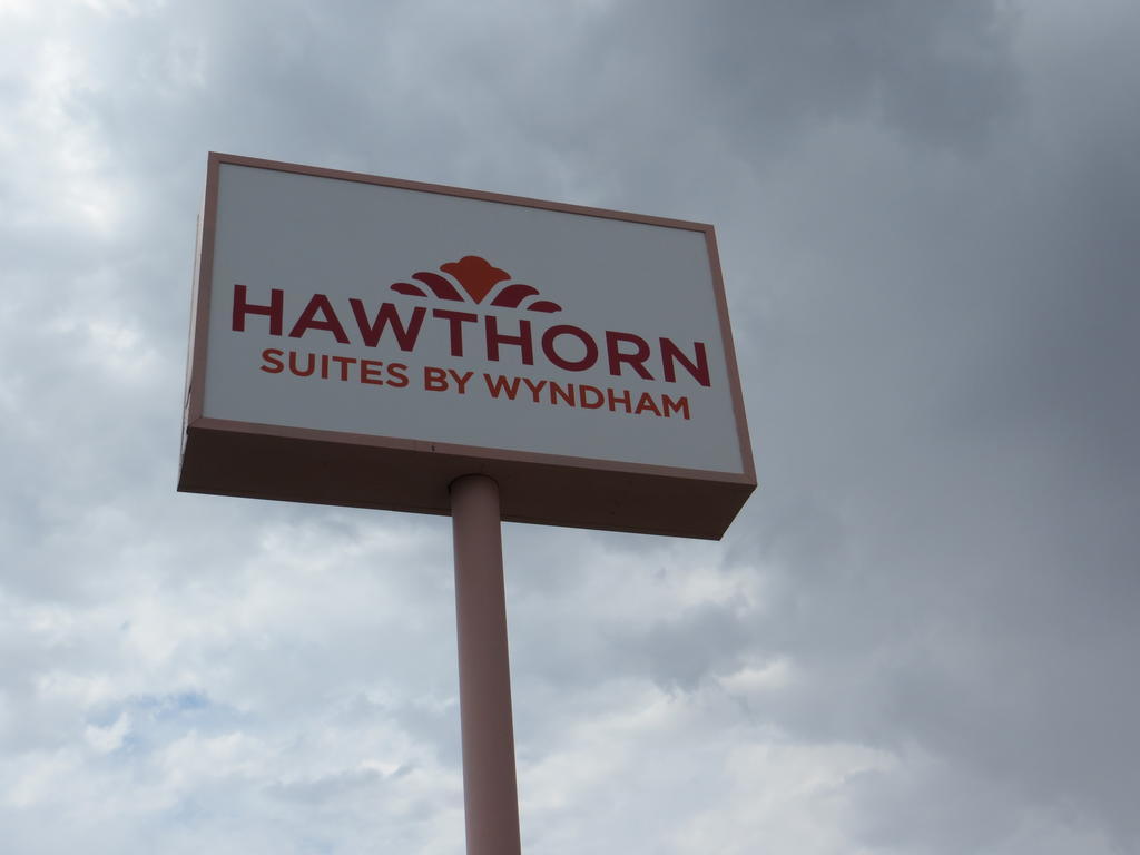 Hawthorn Suites Las Vegas Exterior photo